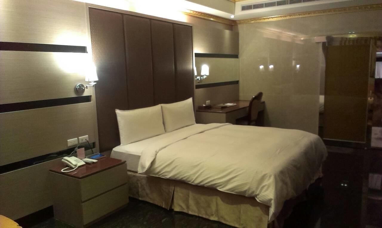 Gold Sand Hotel Kota Hsinchu Bagian luar foto