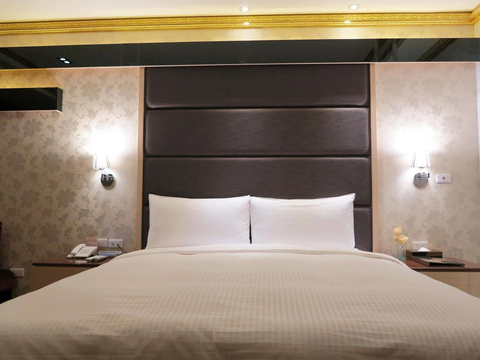 Gold Sand Hotel Kota Hsinchu Bagian luar foto