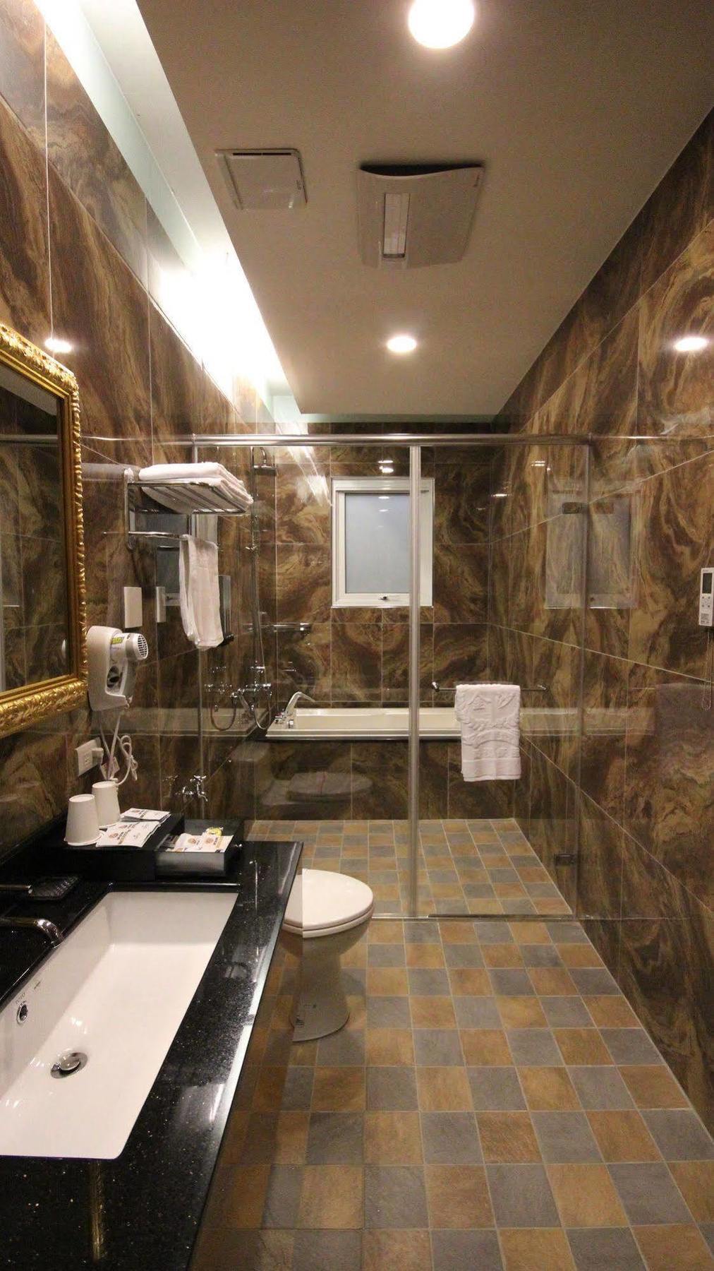 Gold Sand Hotel Kota Hsinchu Bagian luar foto